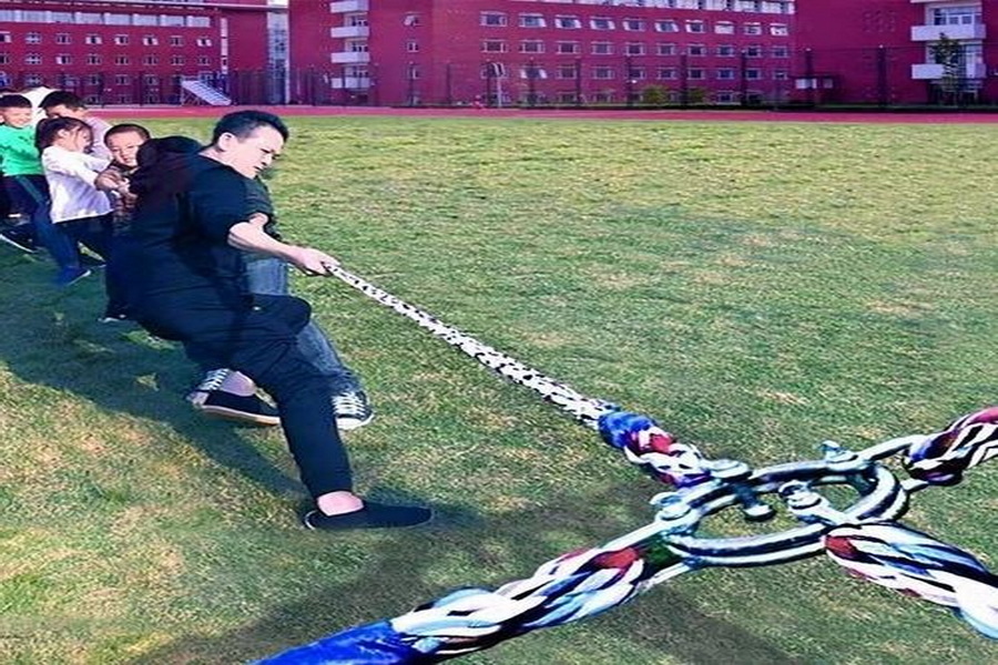 三角拔河